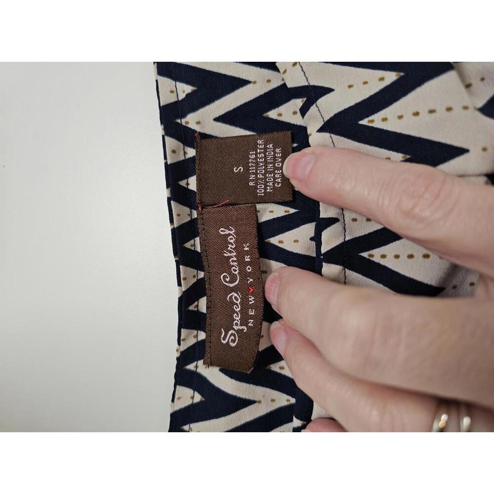 Speed Control Chevron Dress - Picture 10 of 14
